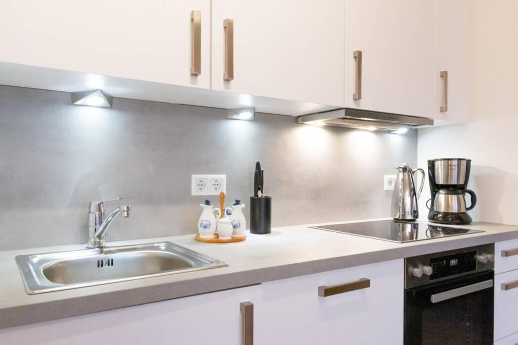 וינה New, Quiet Flat Next To U1, Vic, Shopping Mall,... מראה חיצוני תמונה